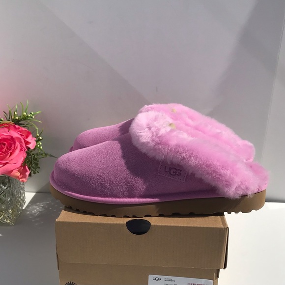 UGG Cluggette Slippers - Picture 3 of 10